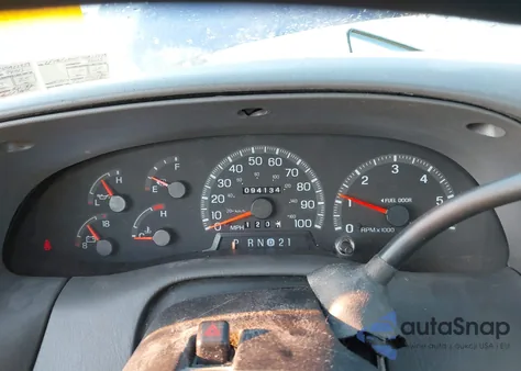 1997 Ford F-150 Lariat/Xl/Xlt from USA, damaged, VIN 2FTDF08W5VCA77939